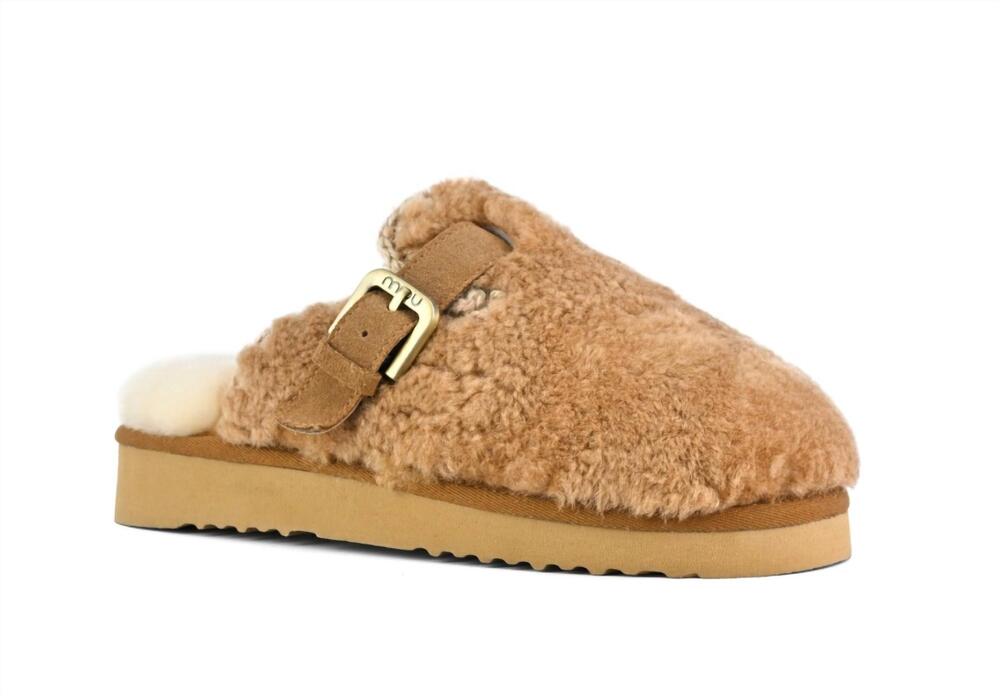NEW MOU women's curly sheepskin clog in cognac